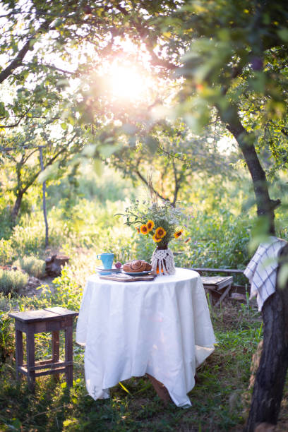 istock garden and tea party 1389700879