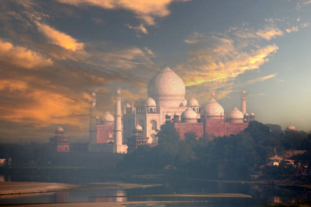 istock The Taj Mahal at dusk 1389709471