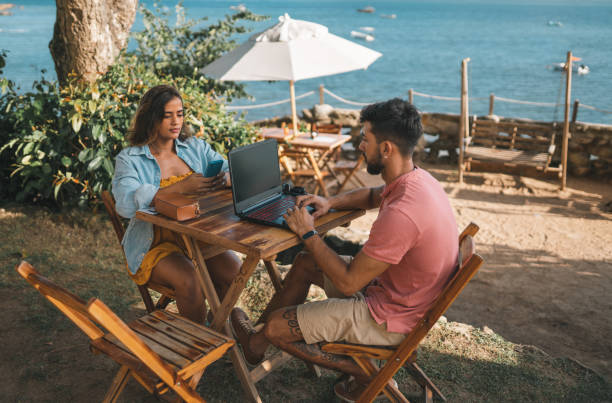 istock People working in the tropical restaurant 1389713275