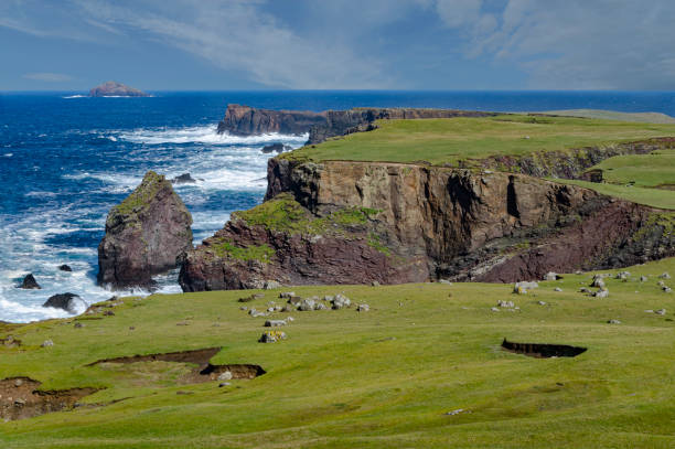 istock Cliffs of Eshaness, Shetland Islands 1389753380
