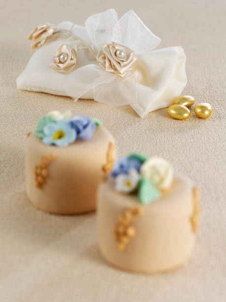 istock Small wedding cake portions 1389775623