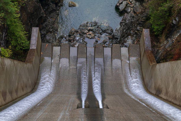 istock Cleveland Dam In North Vancouver 1389791251