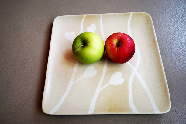 A very ordinary pile of apples