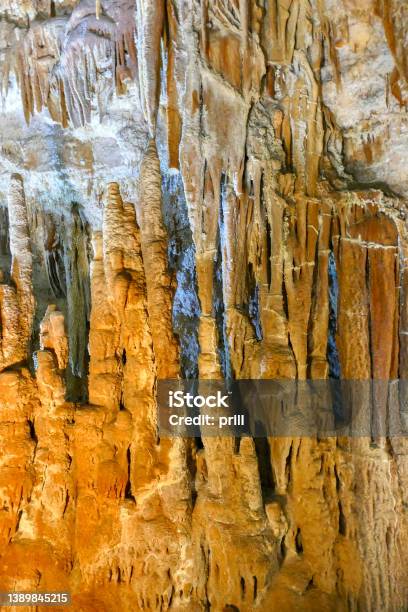 Flowstone Cave Stock Photo - Download Image Now - Stalactite, Stalagmite, Flowstone