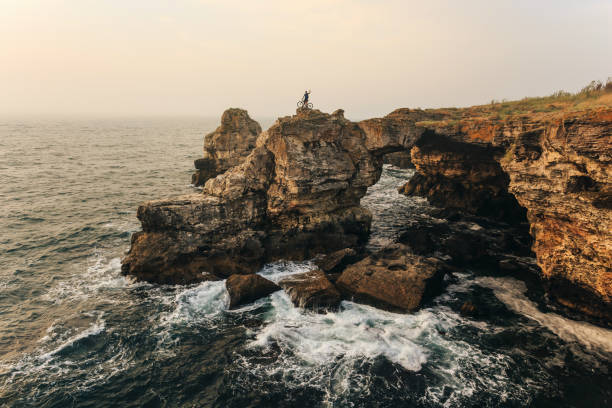 istock Mountain biker enjoying the view 1389849053