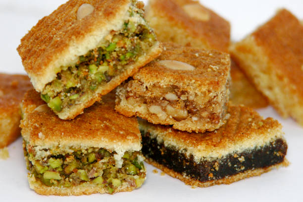 tripoli lebanon, baklava plate, baklava, oriental sweets, lebanese sweets, syrian sweets, nuts, pistachios, snack, gourmet, arabic, baked, turkey, sugar, sweet, tasty, culture, dessert, traditional, pastry, walnut, food, delicious, cuisine, homemade, bakery, white, nut, plate, fresh, ingredient, baklawa, ramadan, turkish dessert, turkish, background, closeup, mediterranean, syrup, oriental, eastern, delight, Baklava plate Tripoli Lebanon, baklava, oriental sweets, Lebanese sweets, Syrian sweets, nuts, pistachios, tripoli lebanon, plato de baklava trípoli líbano, baklava, dulces orientales, dulces libaneses, dulces sirios, nueces, pistachos, trípoli líbano, plato de baklava, baklava, dulces orientales, dulces libaneses, dulces sirios, nueces, pistachos, bocadillo, gourmet, árab