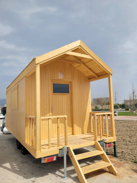 wooden tiny house wooden tiny house tiny house stock pictures, royalty-free photos & images