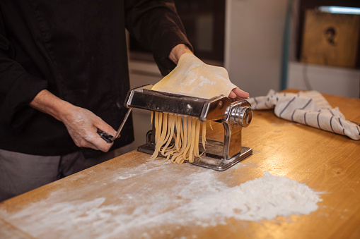 Man uses machine to create perfect homemade pastry