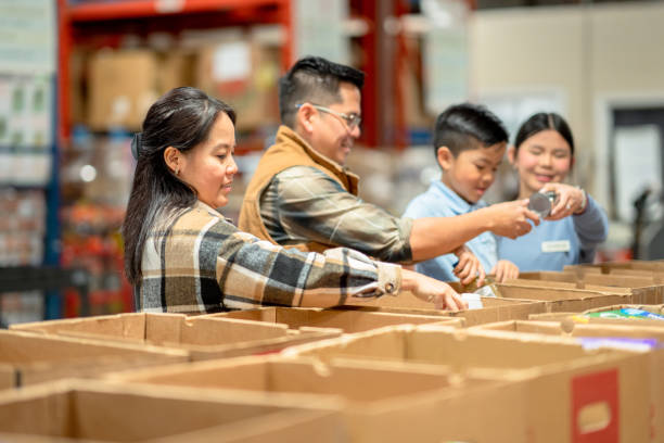 istock Packing at a Local Food Bank 1389973557