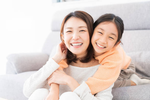 istock asian mother and daughter 1389979595