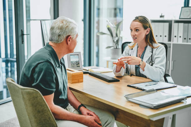 Shot of a young doctor having a consultation with her elderly patient The best treatment in the medical business sports training clinic stock pictures, royalty-free photos & images