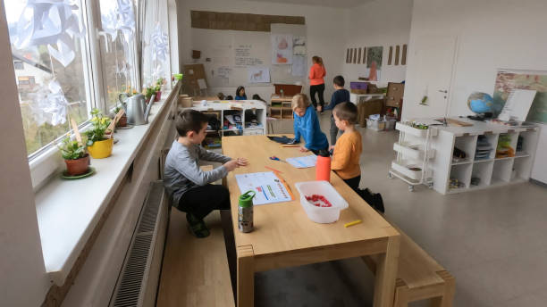 Children doing craft in art class