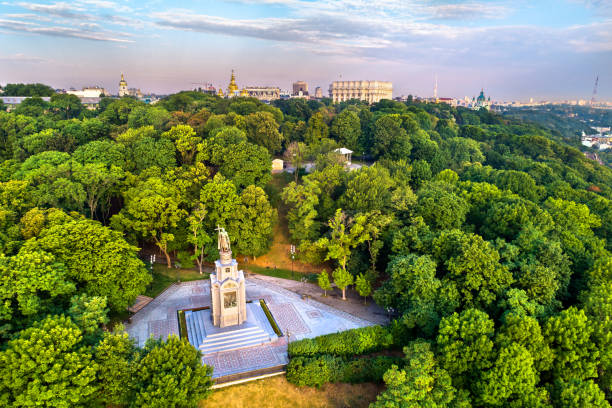 The Saint Vladimir Monument in Kiev, Ukraine The Saint Vladimir Monument in Kiev, the capital of Ukraine, before the war with Russia vladimir russia photos stock pictures, royalty-free photos & images