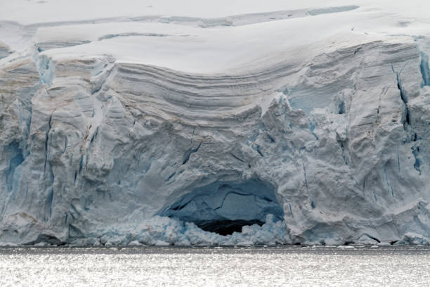 istock Coastline of Antarctica - Global Warming - Ice Formations 1390046115