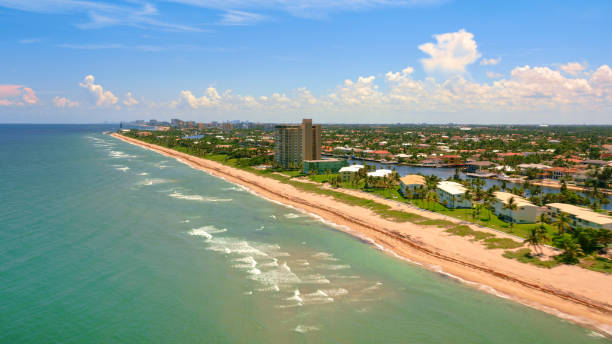 istock View of white sandy beach 1390061272