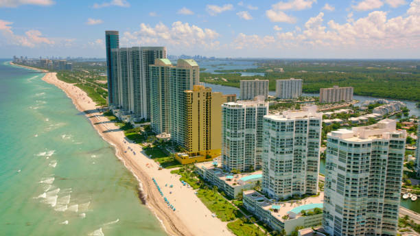 istock Hotels in Sunny Isles Beach 1390061280