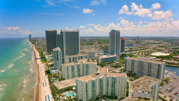 istock Hotels on Hollywood beach 1390061281