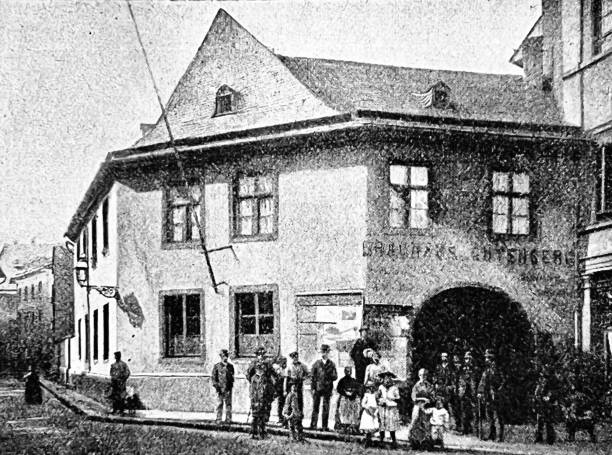 istock Johannes Gutenberg's first workshop in Mainz, Hof zum Jungen 1390073981