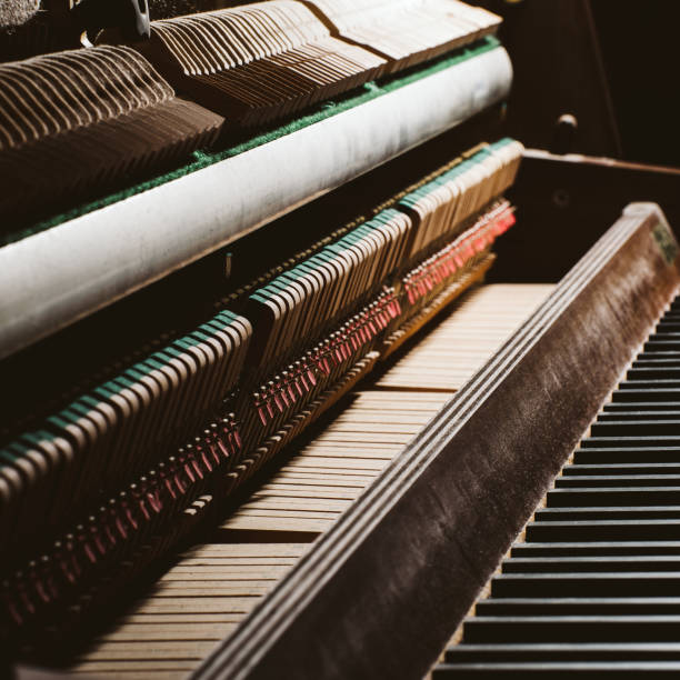 istock Inside of a piano 1390086462
