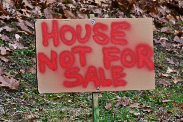 istock House not for sale 1390099050