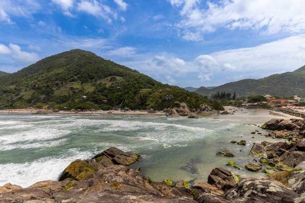 istock Paisagem na praia 1390101405