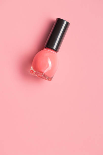 istock Colorful nail polish bottles 1390137961