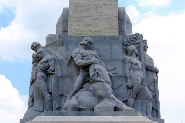 istock The Freedom Monument, Riga, Latvia 1390156172