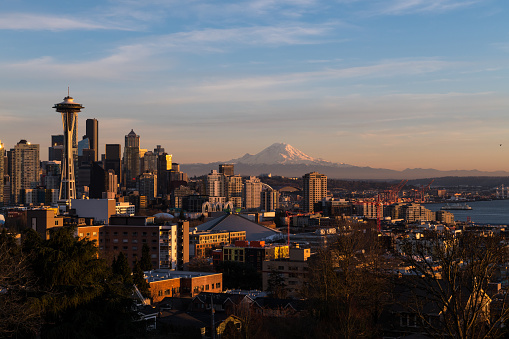 Beautiful Seattle skyline late in the day.
