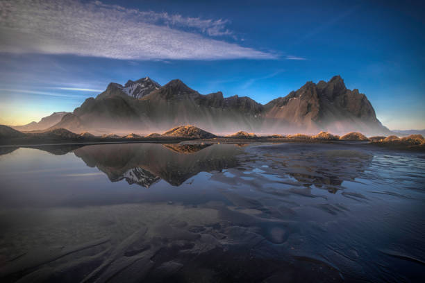 a mountain view - fotografia de stock