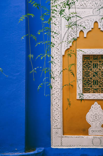 マラケシュのマジョレル庭園 - morocco majorelle gardens formal garden islam ストックフォトと画像