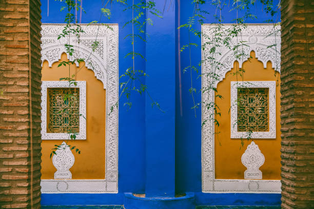 マラケシュのマジョレル庭園 - morocco majorelle gardens formal garden islam ストックフォトと画像