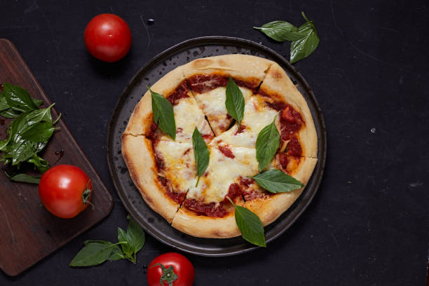 istock Italian pizza Margherita 1390471490