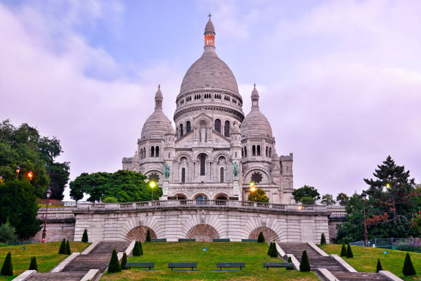 istock Sacre-Coeur Basilica, Paris 1390489917