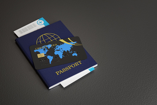 Primer plano de la tarjeta de crédito, pasaporte y boleto de avión con espacio de copia. Concepto de viaje. Ilustración 3d. photo