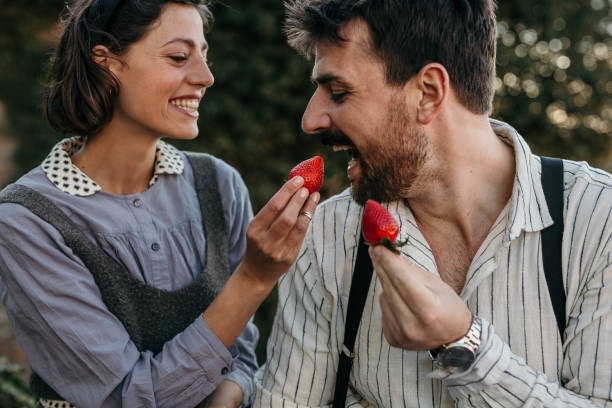 istock Cheers to love 1390583228