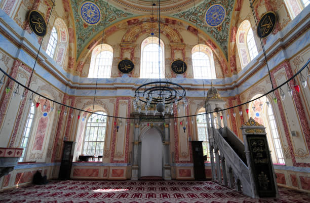 istock Altunizade Mosque - İstanbul 1390593256