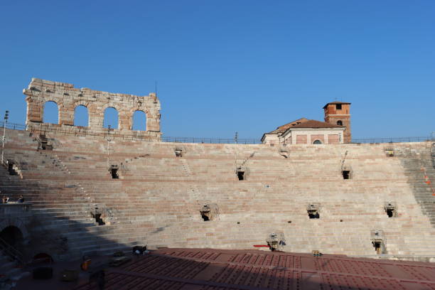 The Arena of Verona is a well-preserved Roman amphitheater in the historic center of the Italian city of Verona. It is a symbol of the Venetian city along with the figures of Romeo and Juliet. It is one of the great buildings characteristic of Roman architecture, and one of the ancient amphitheaters that has been best preserved thanks to systematic restorations since the 16th century.