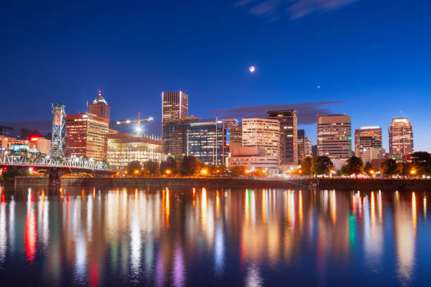 istock Portland, Oregon, USA Skyline on the Willamette River 1390657125
