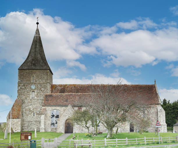 聖母マリア教会、ニューロムニー、ケント - romney marsh ストックフォトと画像