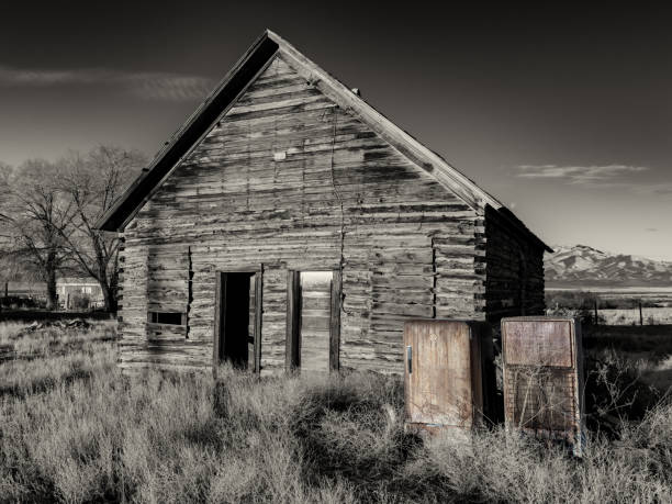istock Log cabin in May Idaho forgotten by time 1390679046