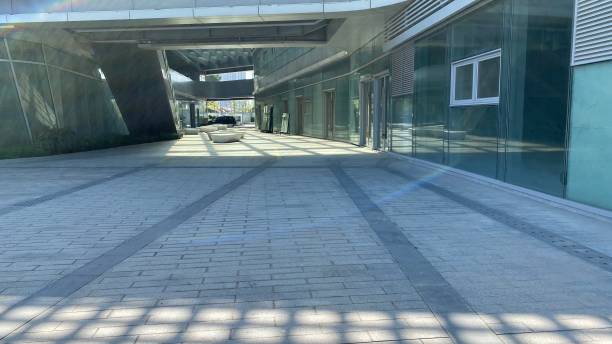 istock Shopping mall to be renovated 1390744471