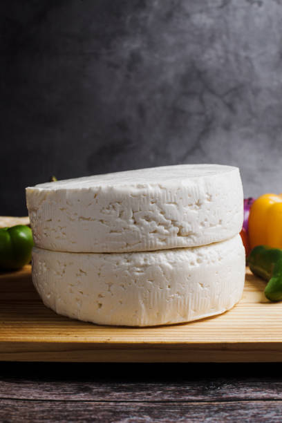 Queso Fresco - Banco de fotos e imágenes de stock - iStock Queso Fresco - Banco de fotos e imágenes de stock - iStock