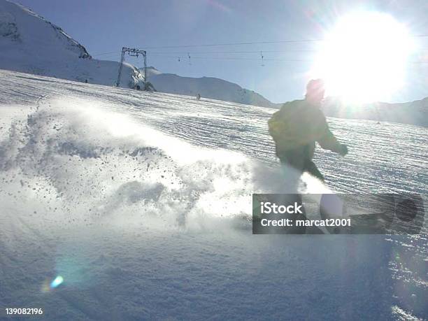 Snowboarder Stockfoto und mehr Bilder von Fotografie - Fotografie, Horizontal, Im Freien