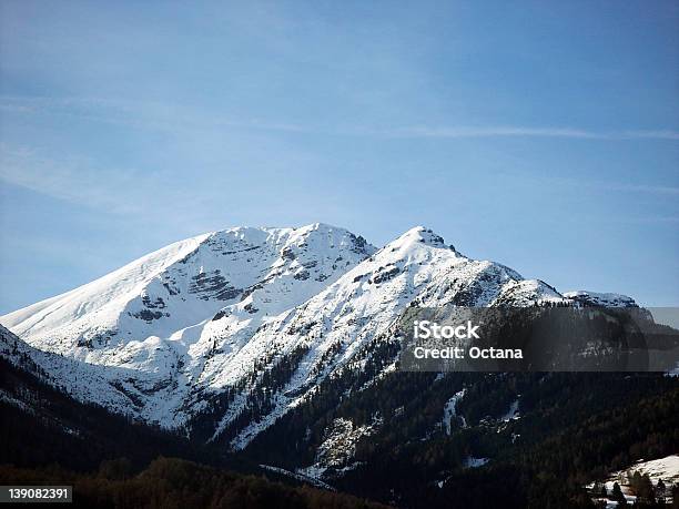 Montanha Alpes Cadeia 2 - Fotografias de stock e mais imagens de Alpes Europeus - Alpes Europeus, Ao Ar Livre, Fotografia - Imagem
