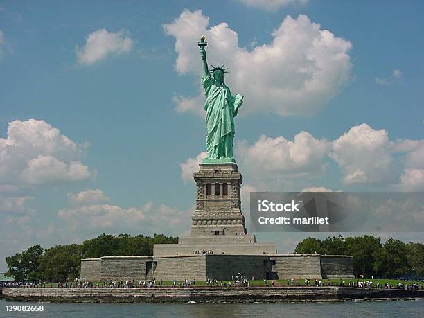 Liberty 島の像 - 人物なしのストックフォトや画像を多数ご用意 - 人物なし, 像, 写真