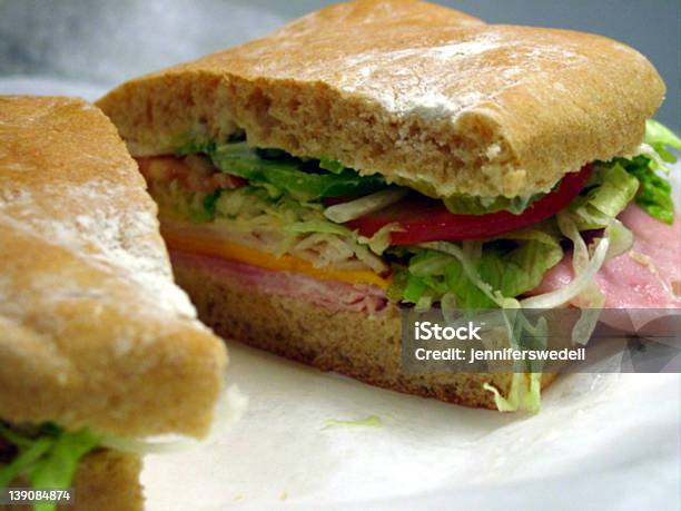 Acercarse A Esta Sándwich Foto de stock y más banco de imágenes de Alimento - Alimento, Bocadillo, Ensalada