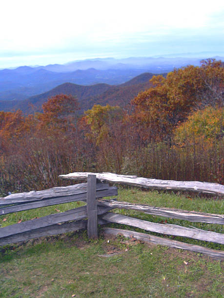 istock Georgia Mountains on a fall overcast day 139084961
