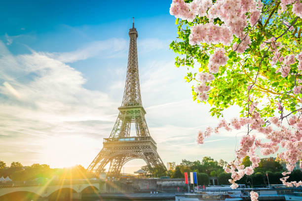 istock eiffel tour over Seine river 1390852306