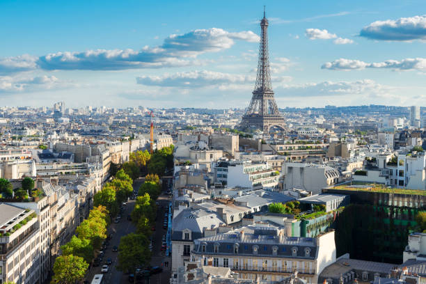 istock eiffel tour and Paris cityscape 1390852581