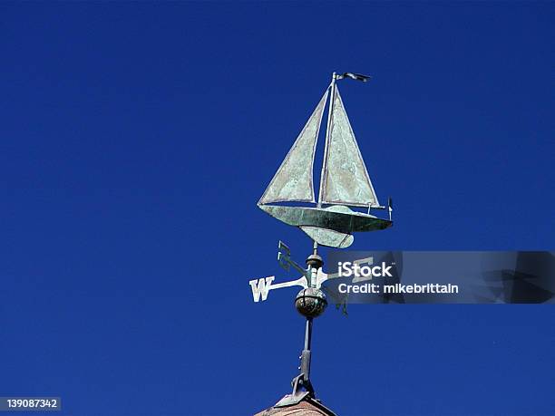 Barca A Vela Banderuola - Fotografie stock e altre immagini di Banderuola - Banderuola, Barca a vela, Andare in barca a vela